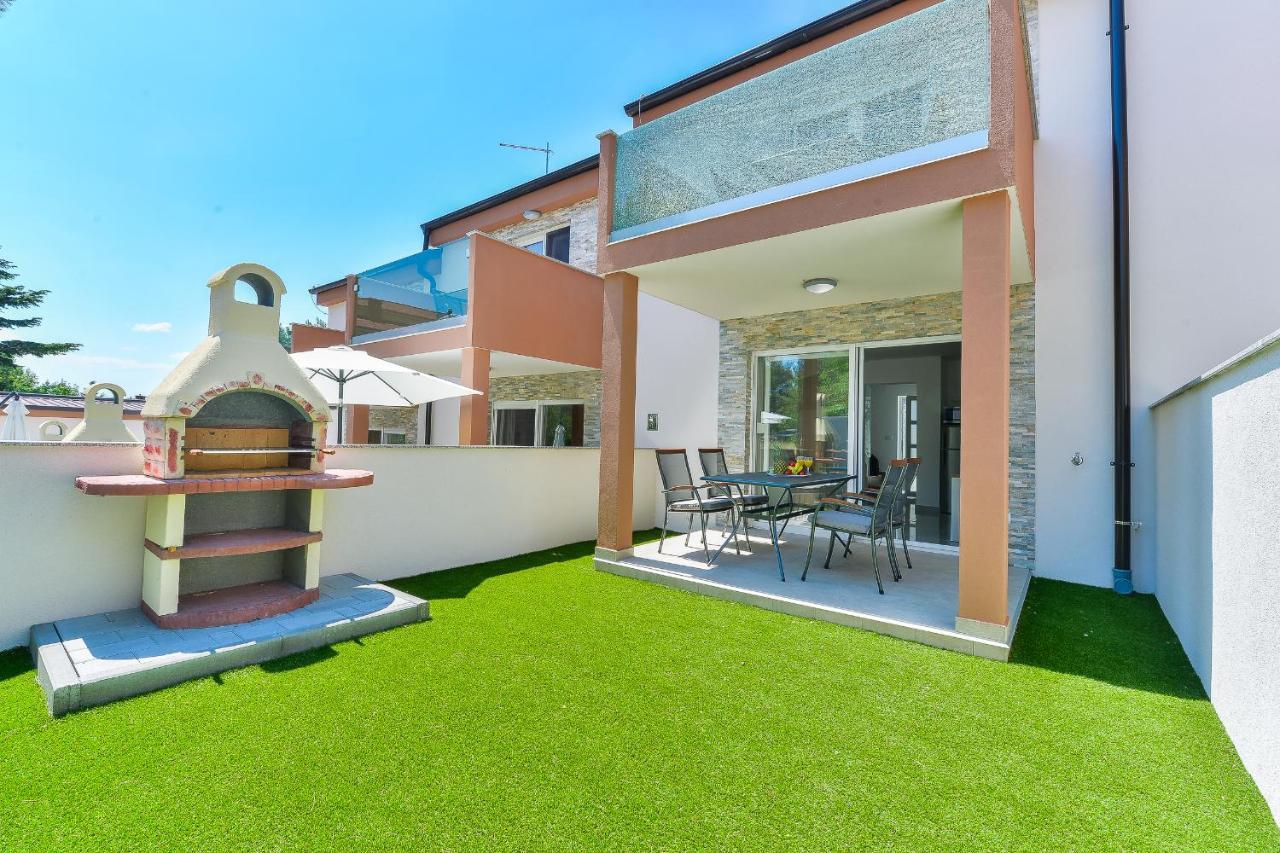 Cascada Villas With Private Jacuzzi And Private Parking Starigrad Paklenica Εξωτερικό φωτογραφία