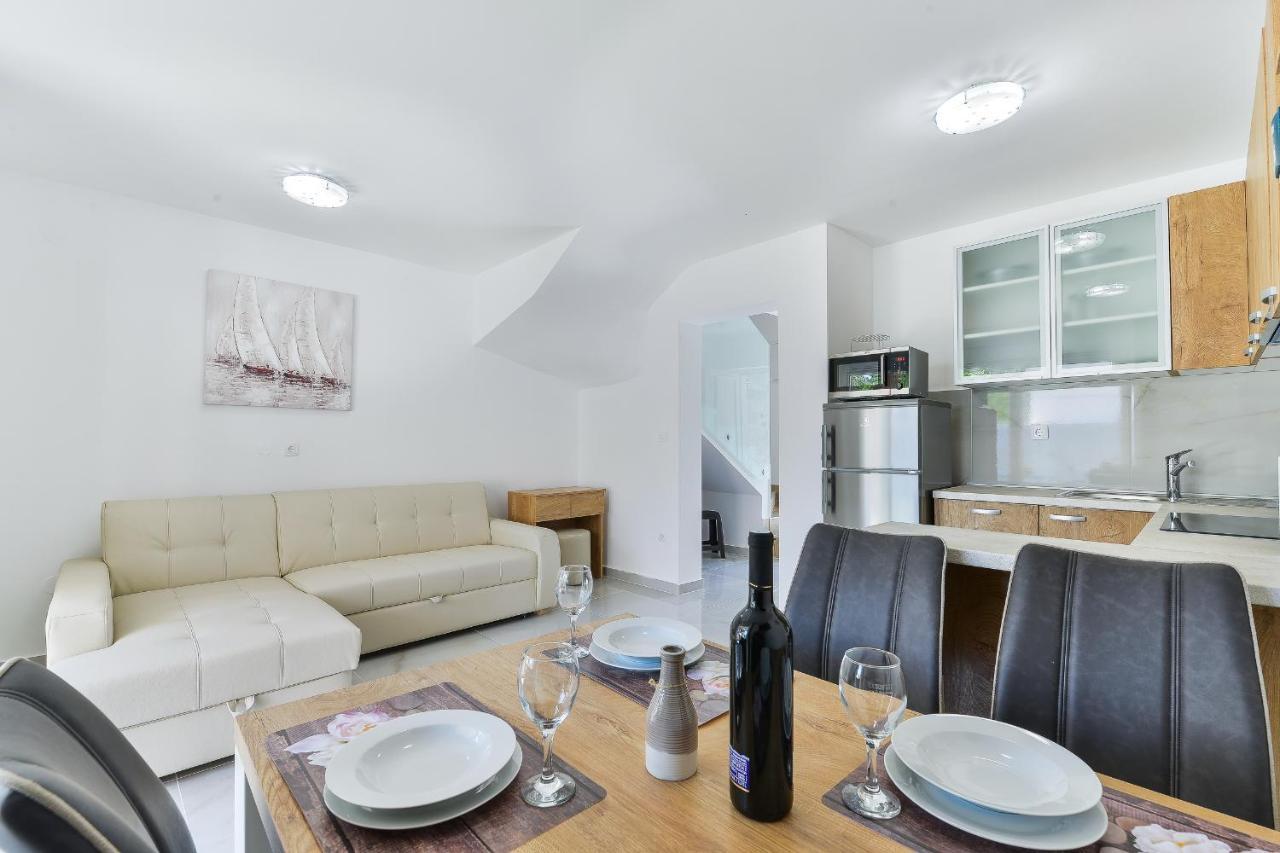 Cascada Villas With Private Jacuzzi And Private Parking Starigrad Paklenica Εξωτερικό φωτογραφία