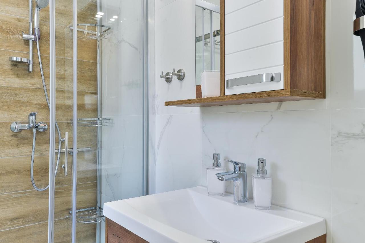 Cascada Villas With Private Jacuzzi And Private Parking Starigrad Paklenica Εξωτερικό φωτογραφία