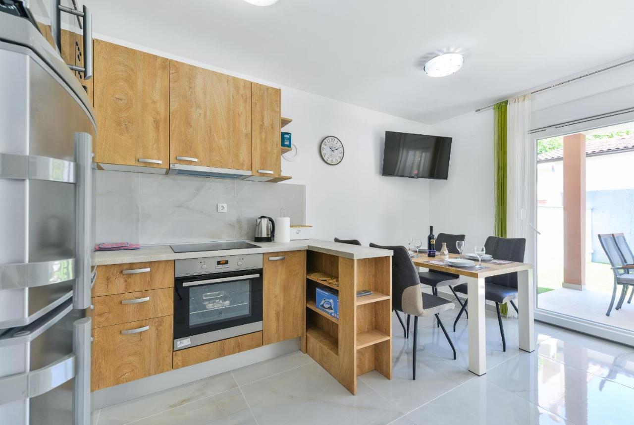 Cascada Villas With Private Jacuzzi And Private Parking Starigrad Paklenica Εξωτερικό φωτογραφία