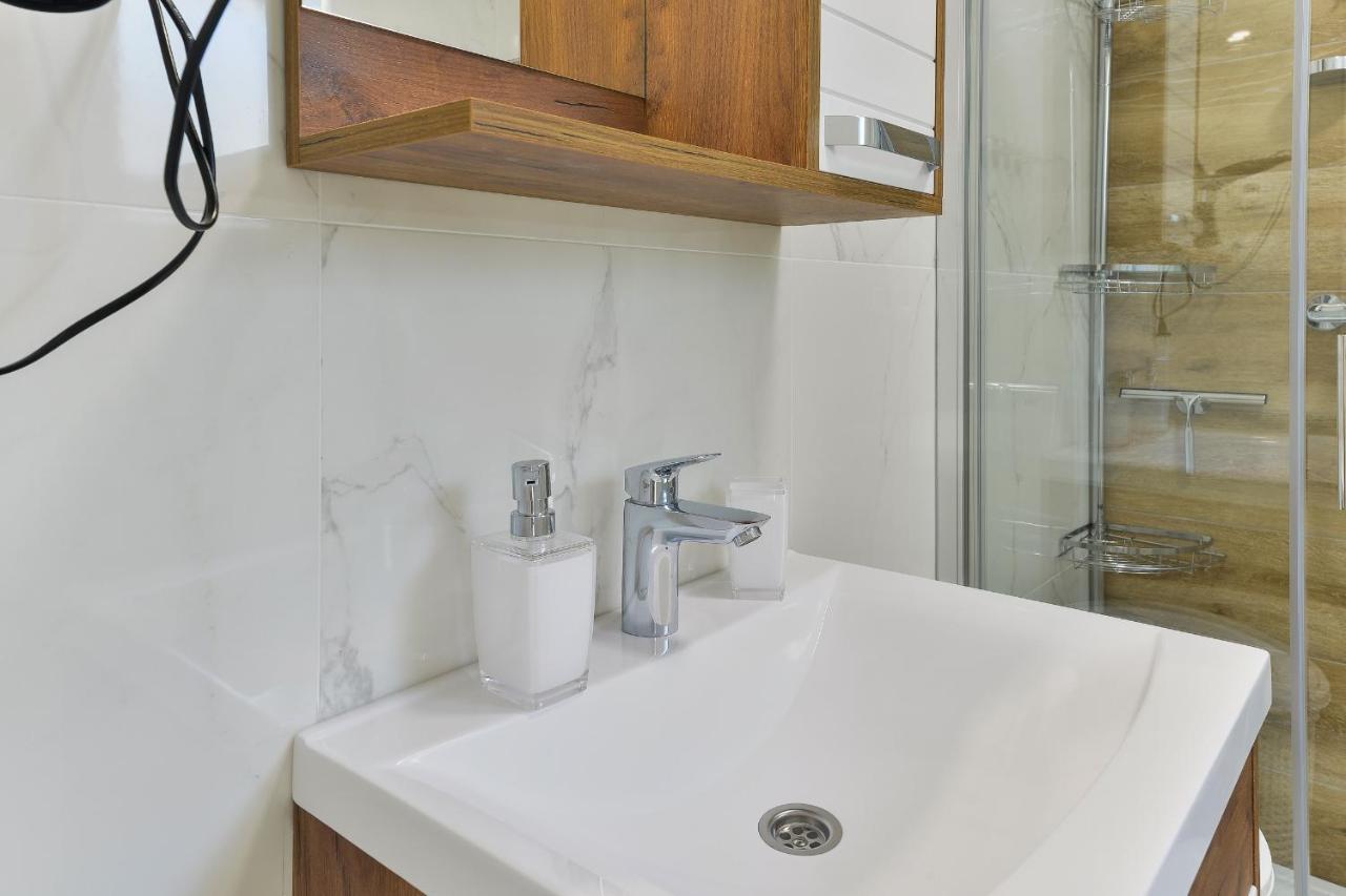 Cascada Villas With Private Jacuzzi And Private Parking Starigrad Paklenica Εξωτερικό φωτογραφία